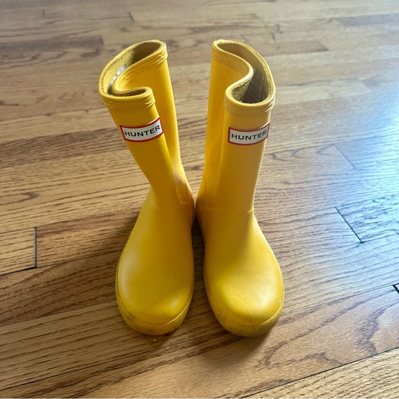 Hunter Original Kids First Classic Rain Boot - Picture 1 of 6